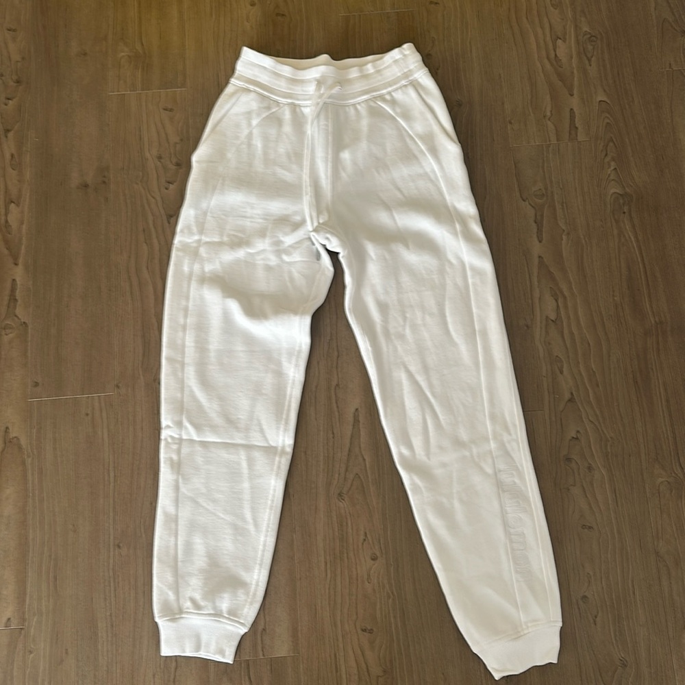 Lululemon Scuba Joggers White